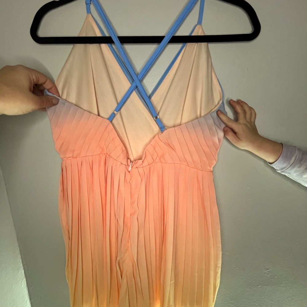 Lulu’s Pleat the Way Blue and Pink Ombre Pleated Romper Women’s Size Small - Picture 4 of 7
